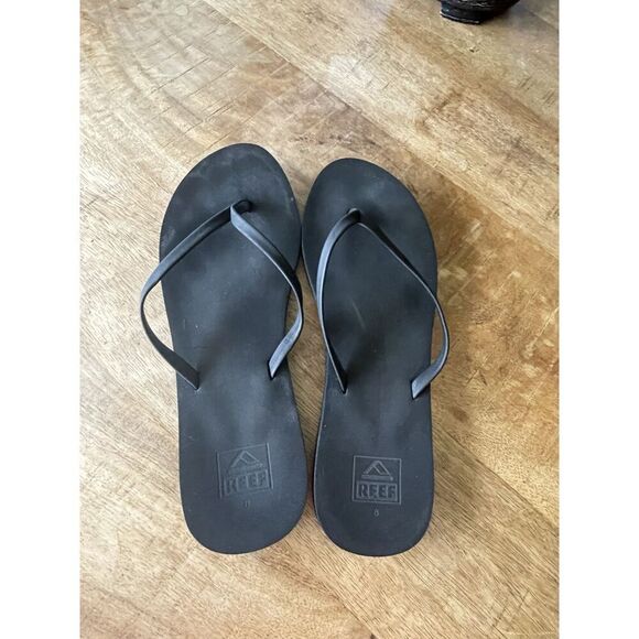 Reef Black Flip Flop Sandals Women’s Size 8 Minimalist Beach Shoes - Picture 1 of 4